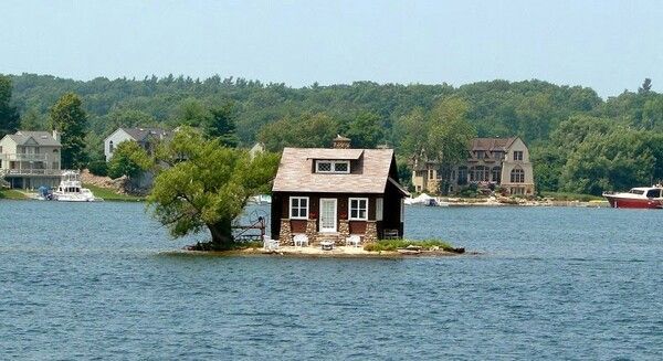 These 20 Houses Can Be Found In Some Very Unlikely Spots! Quotes   